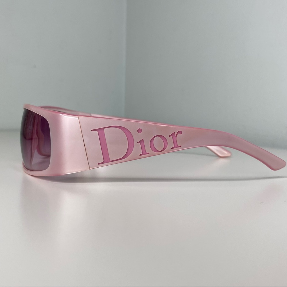 Iconic💗 Pink Christian Dior logo y2k Sunglasses💞 - Picture 4 of 10